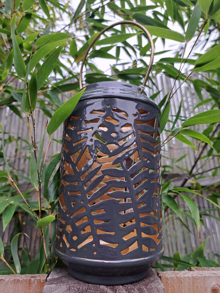 Grey Leaf Lantern.  18 cm